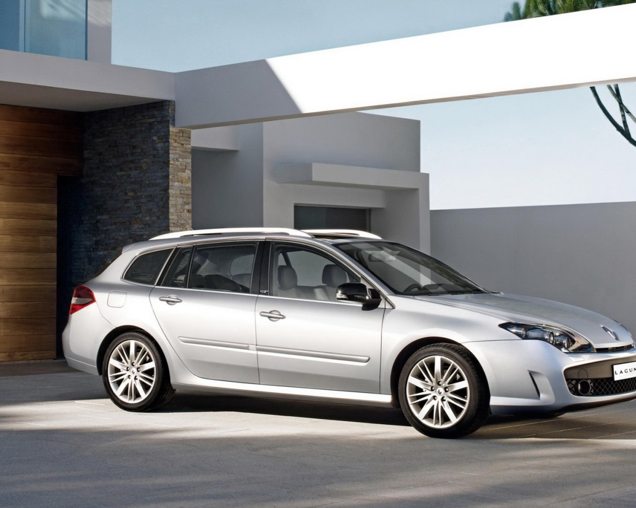 Рено Лагуна Грандтур