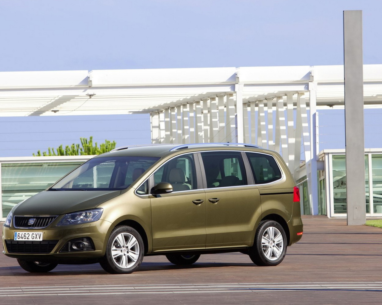 минивэн Сиат Альхамбра