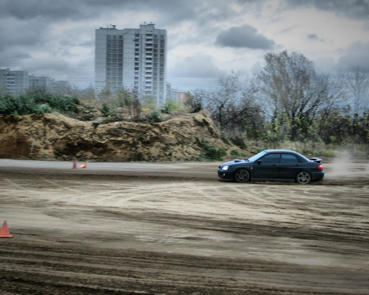 Субару Импреза на полигоне