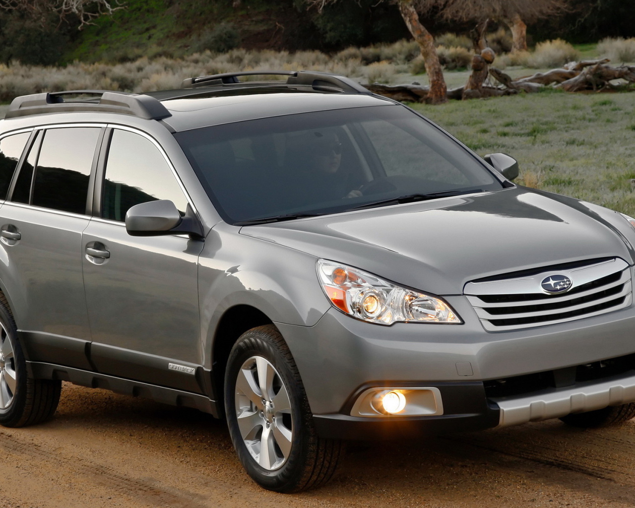 Субару Оутбек в движении