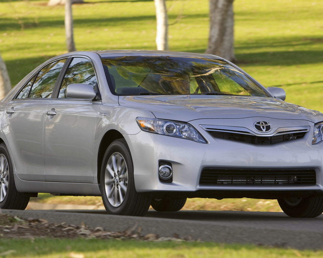 Тойота Камри Гибрид