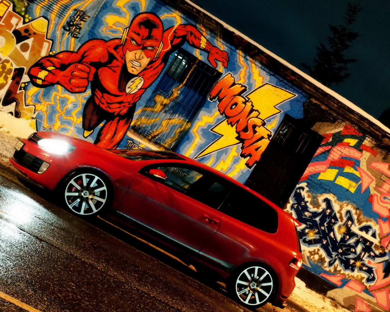 Volkswagen Golf GTI на улицах города