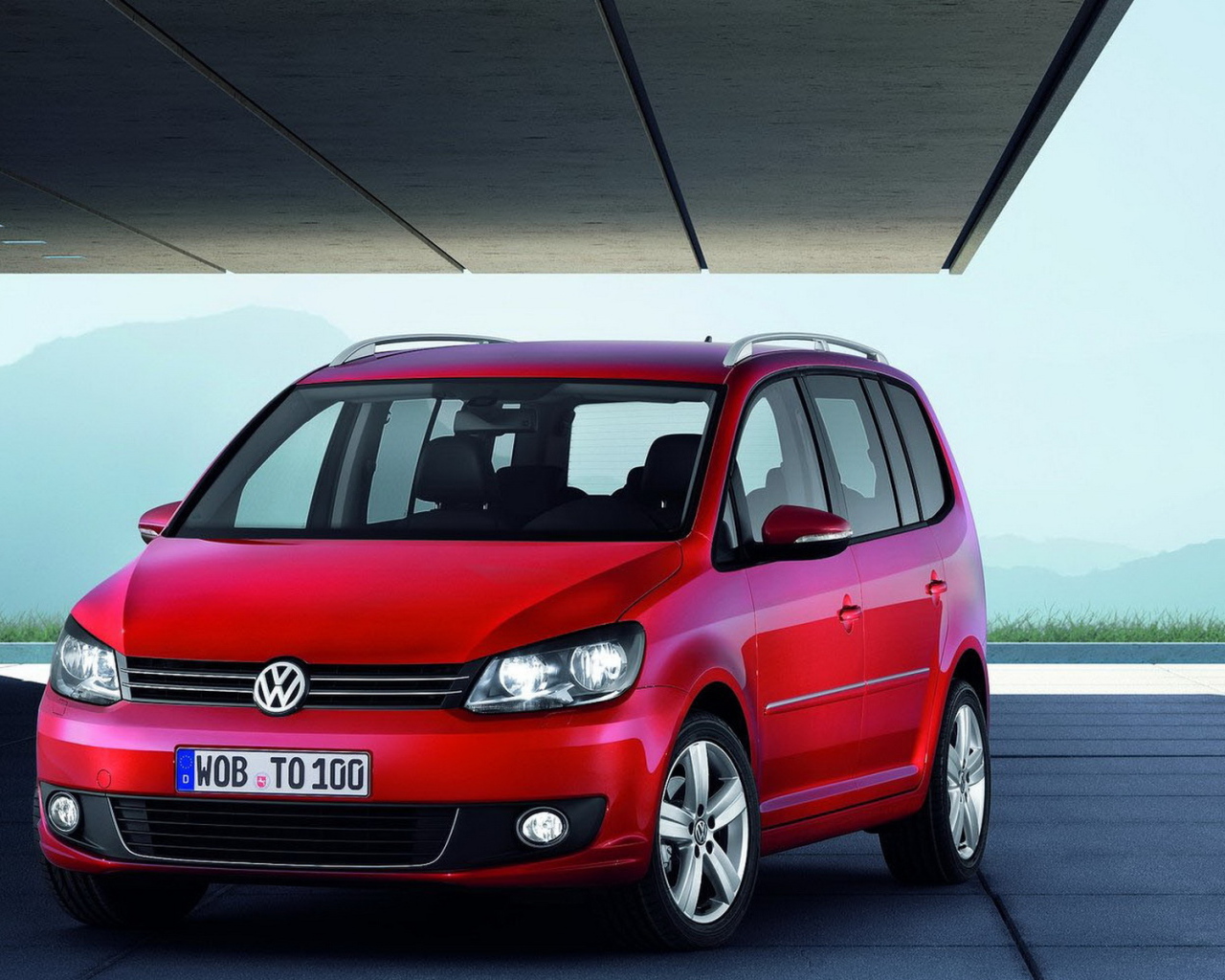 Волксваген  Тоуран