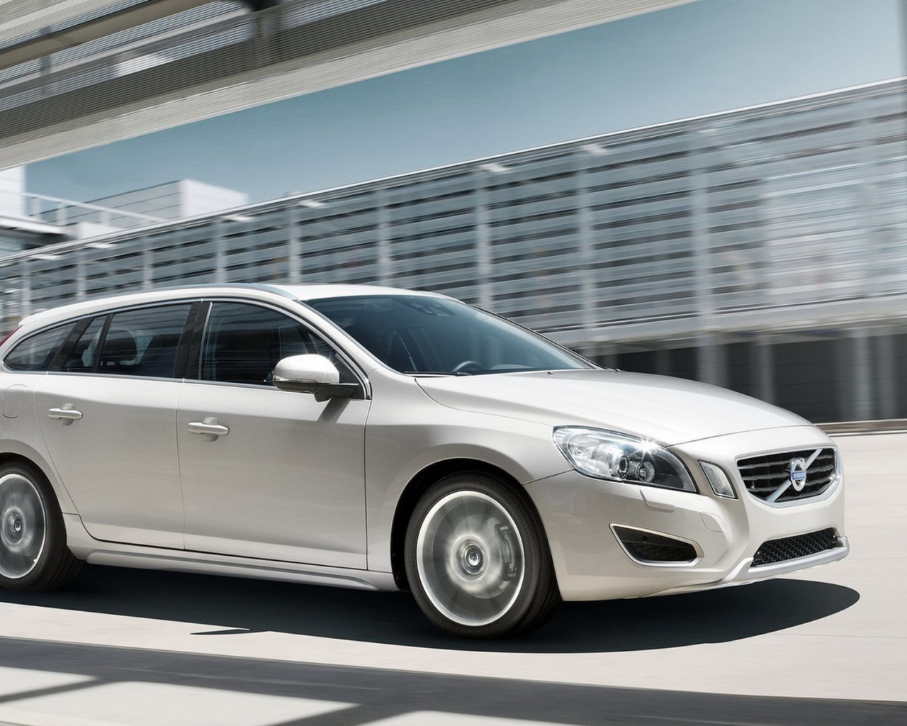 Вольво В60