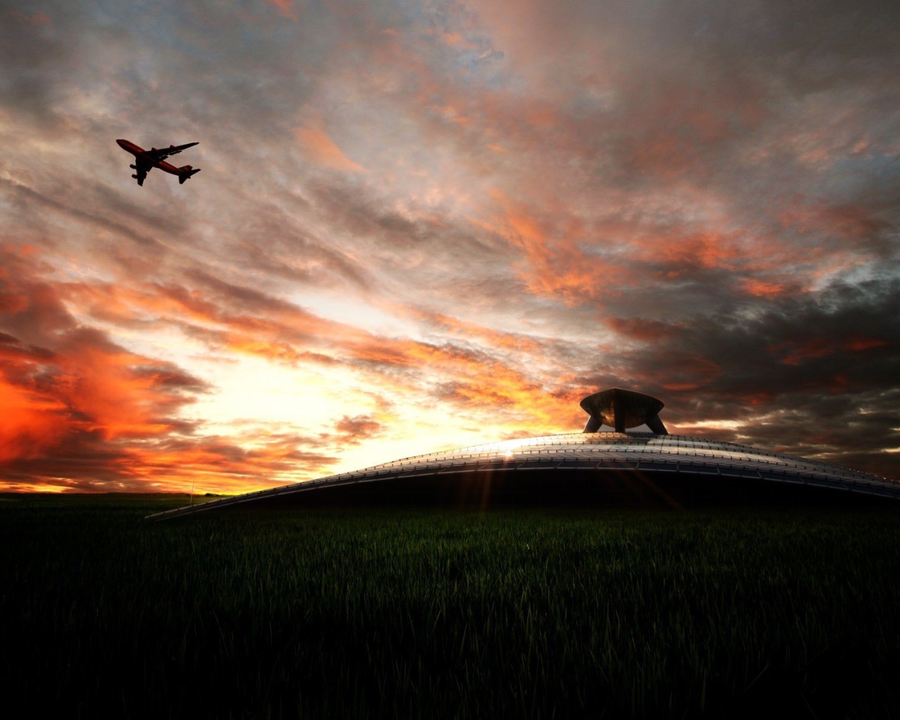 Пассажирский самолет в небе