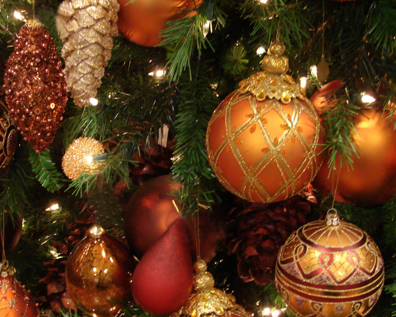 Красивая елка на Рождество