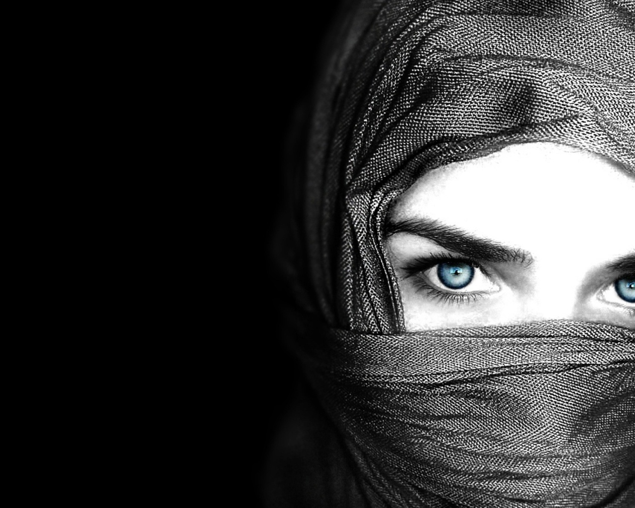 Голубые глаза