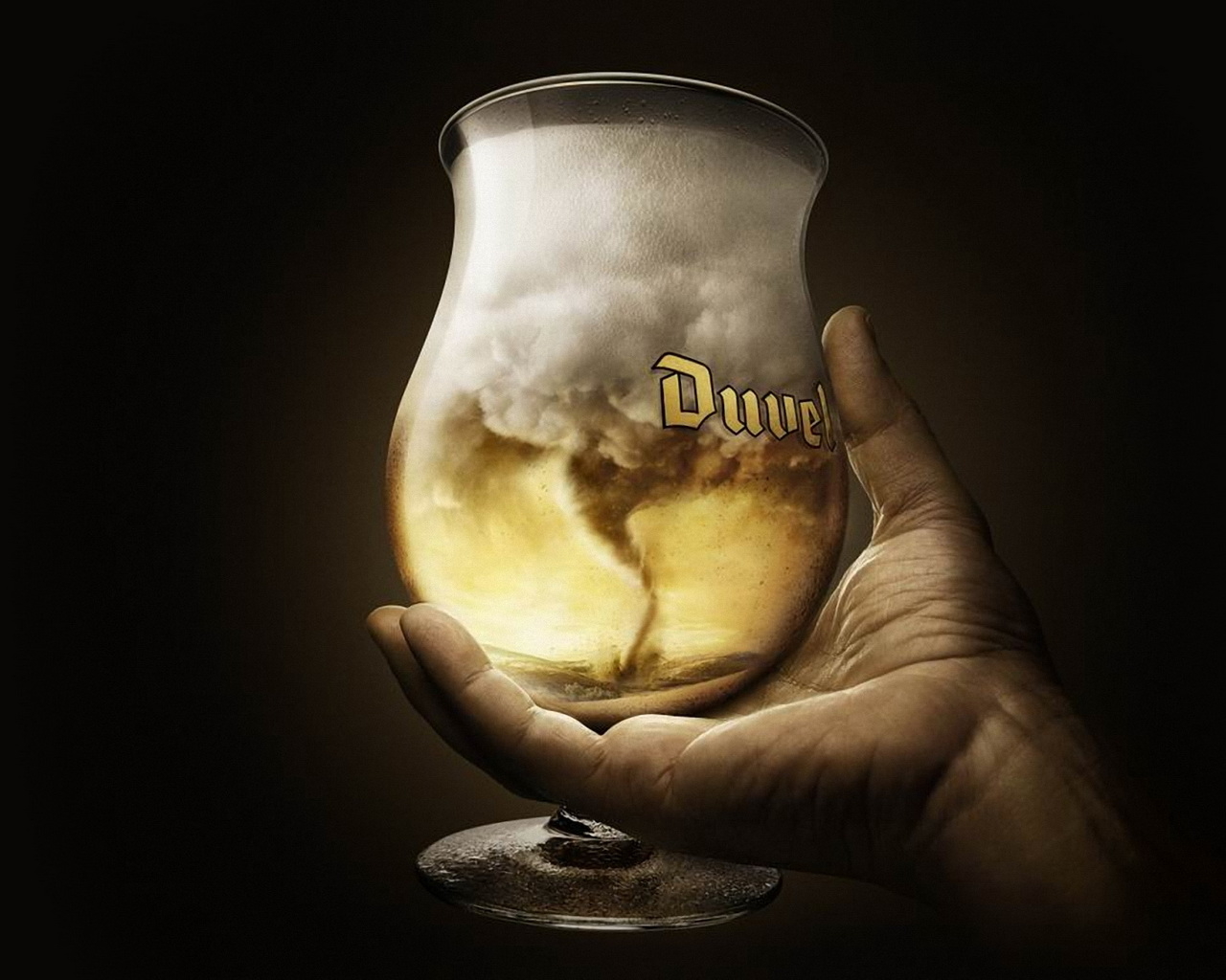 Буря в фужере