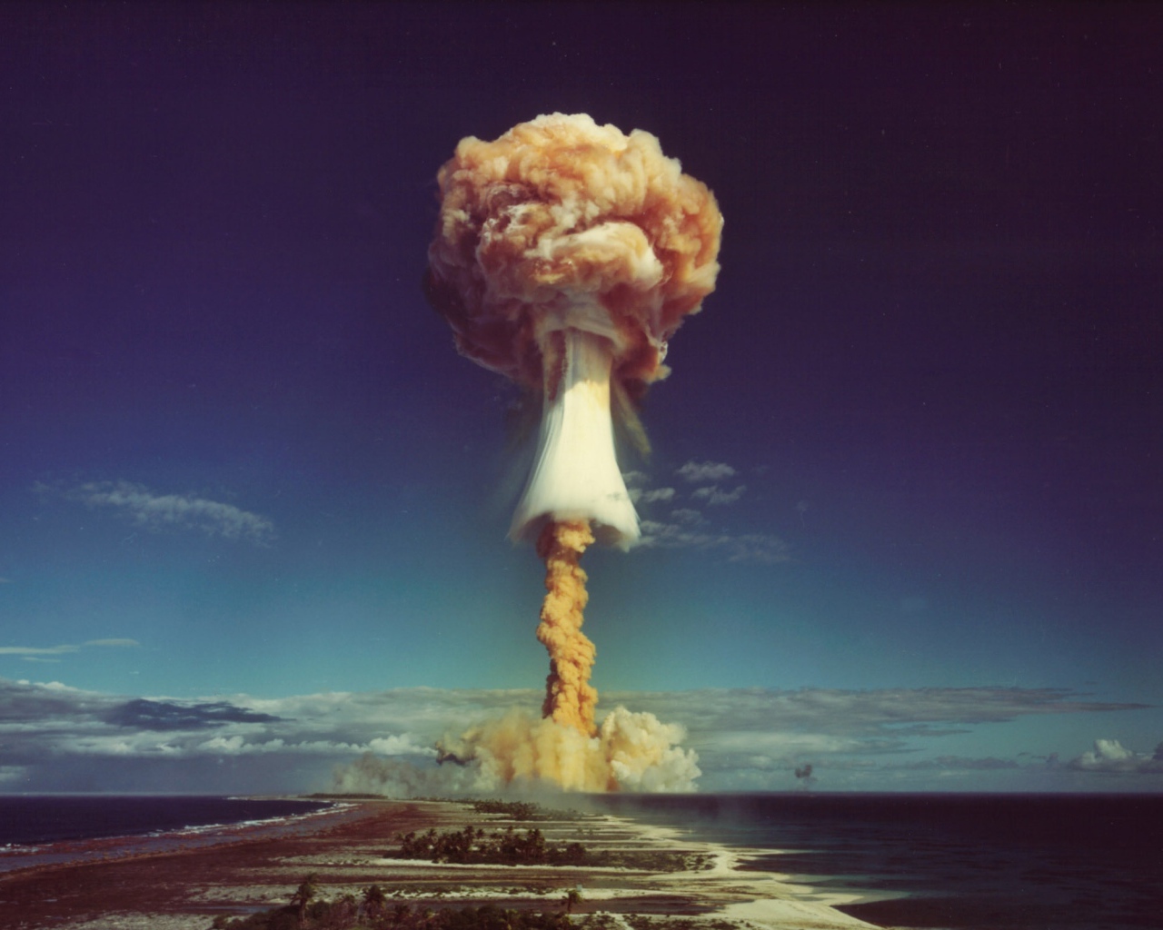 Испытание атомной бомбы