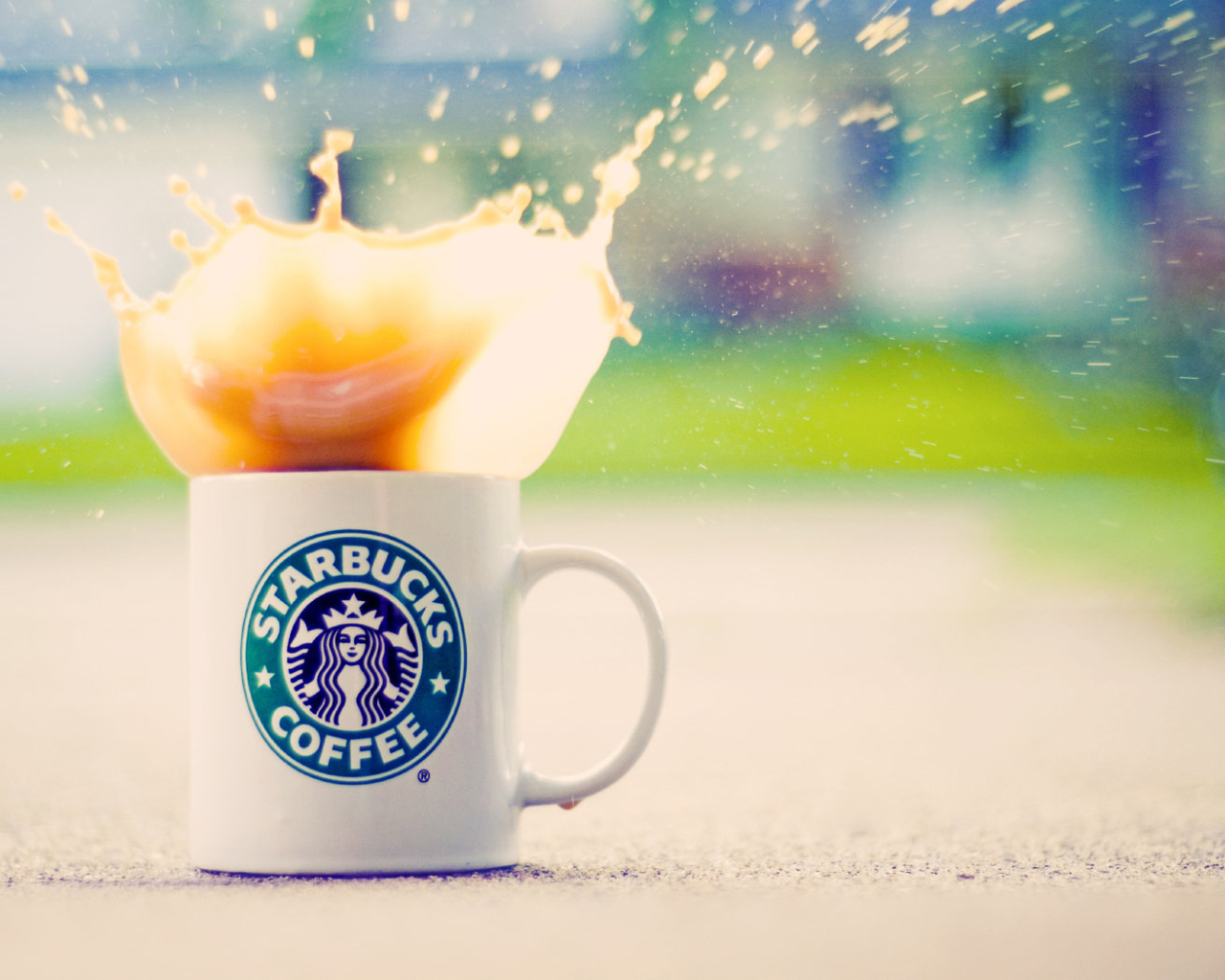 Кружка с кофе