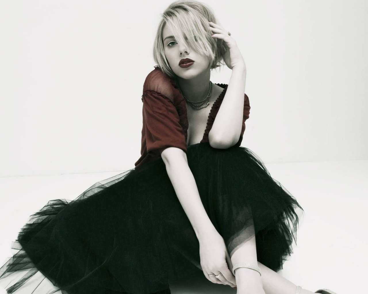 Скарлет Йохансон в платье