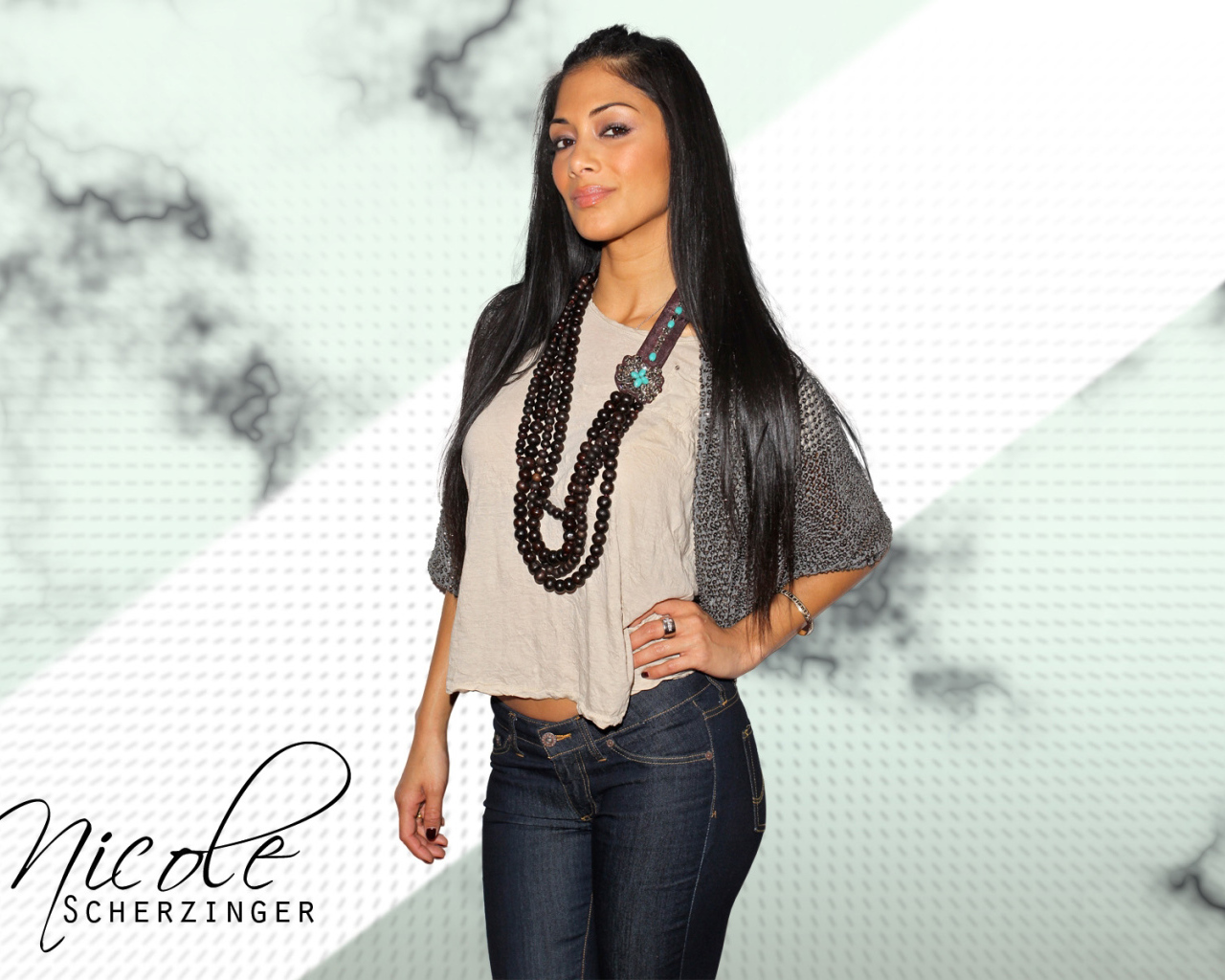 Красивая Николь Шерзингер