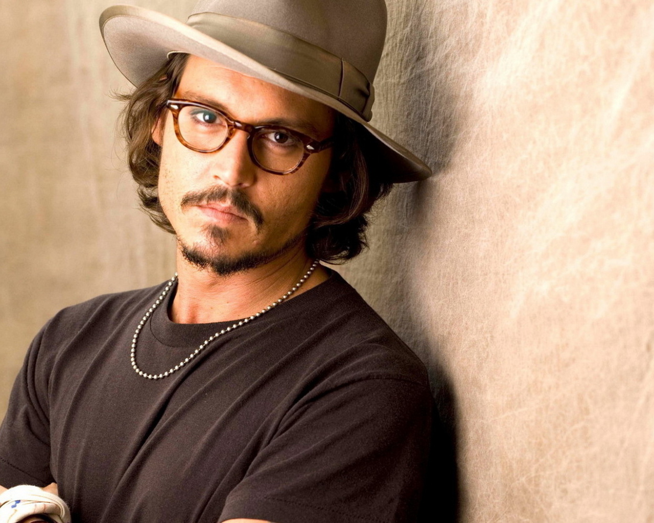 Джонни Депп в шляпе