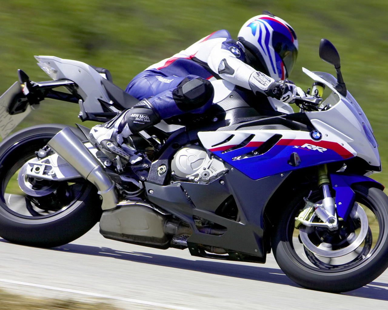 мотоцикл БМВ S 1000