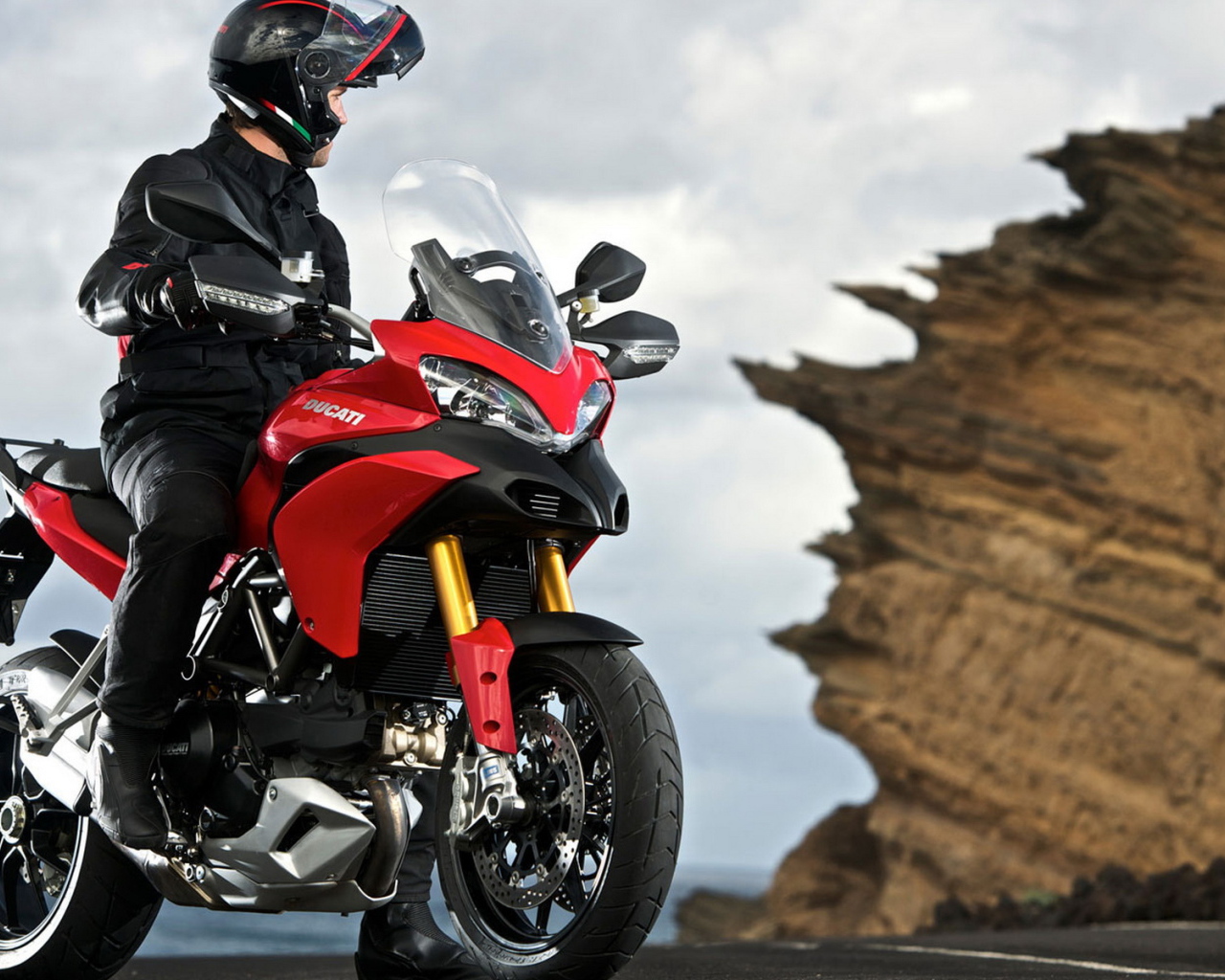 Ducati Multistrada 1200S