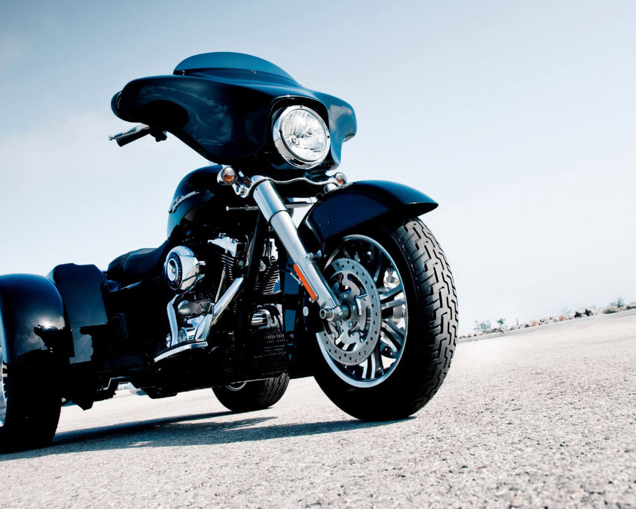 Харлей Девидсон TRIKE FLHXXX