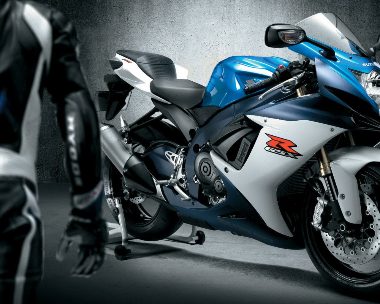 Спортивный мотоцикл Сузуки GSX-R 600