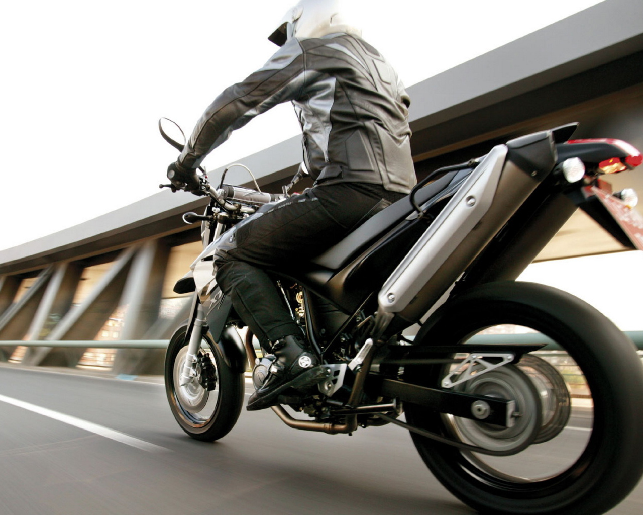 мотоцикл Ямаха XT660X 2004