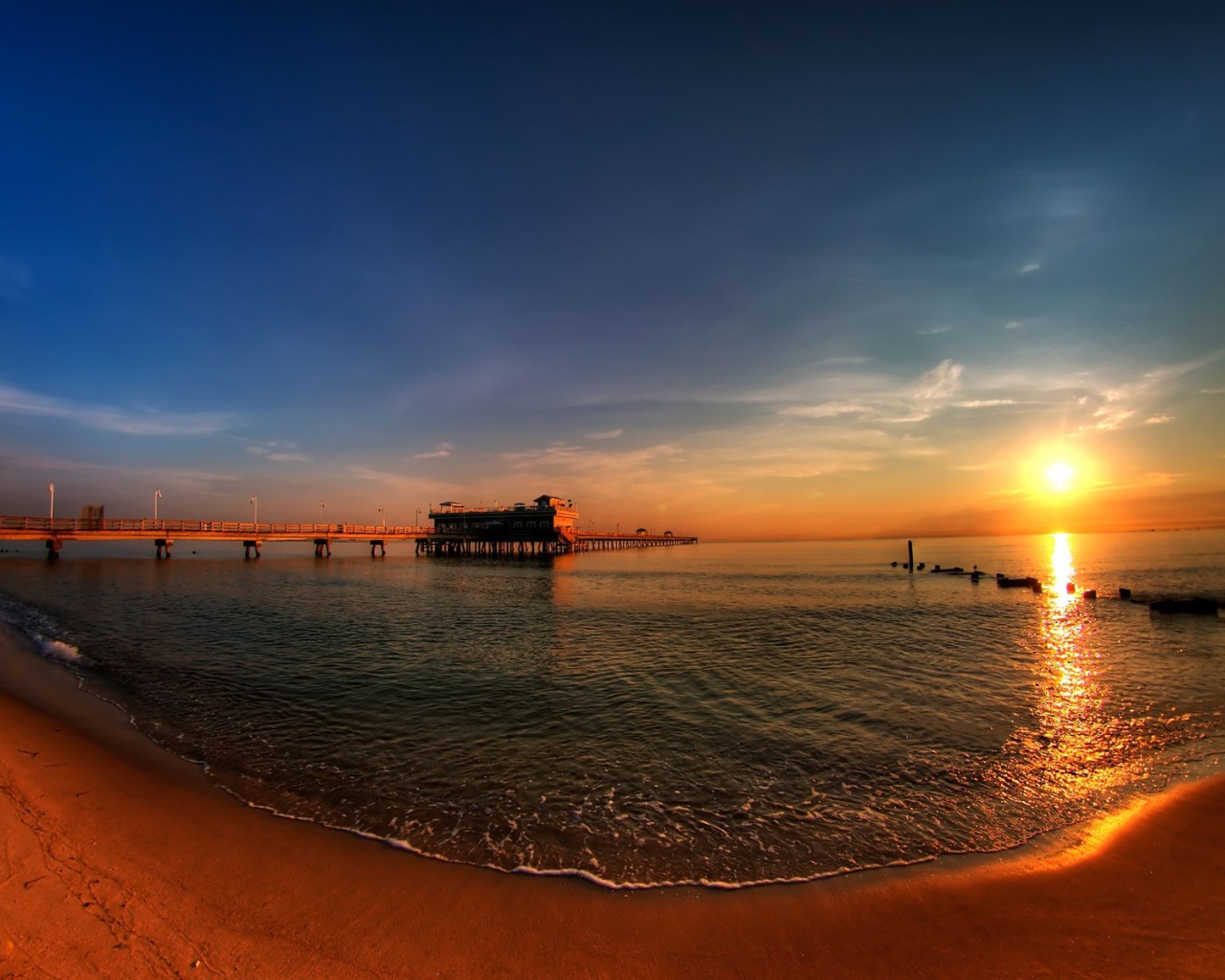 Лагуна на закате