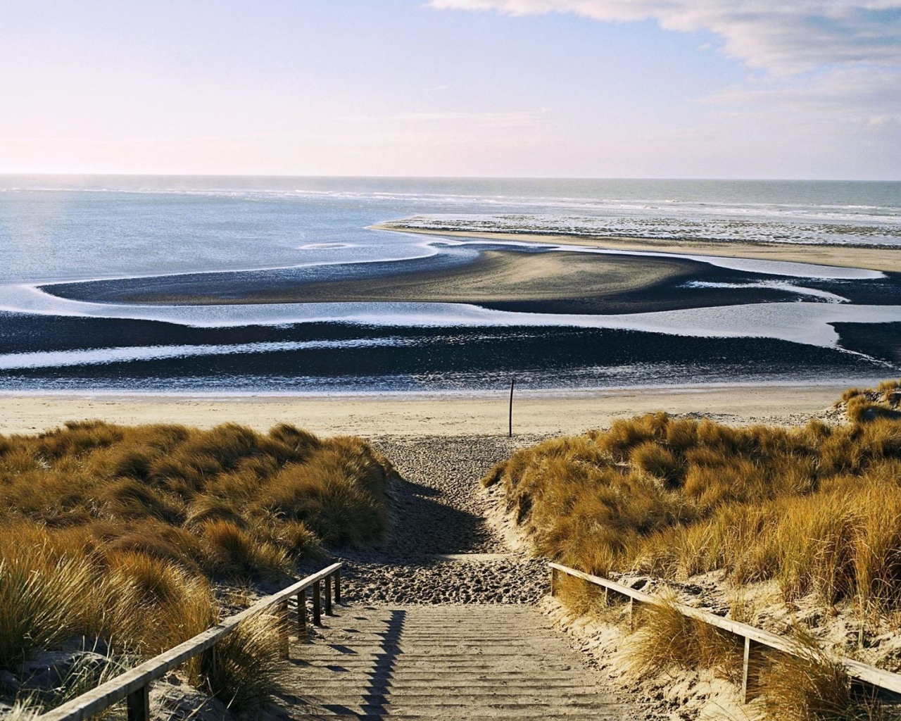 Дорожка на пляж