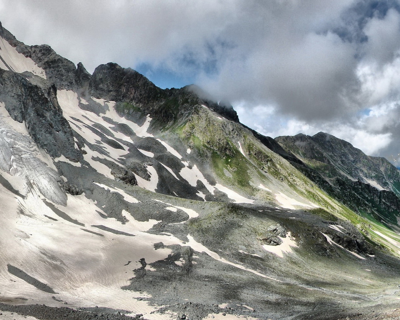 Горный склон