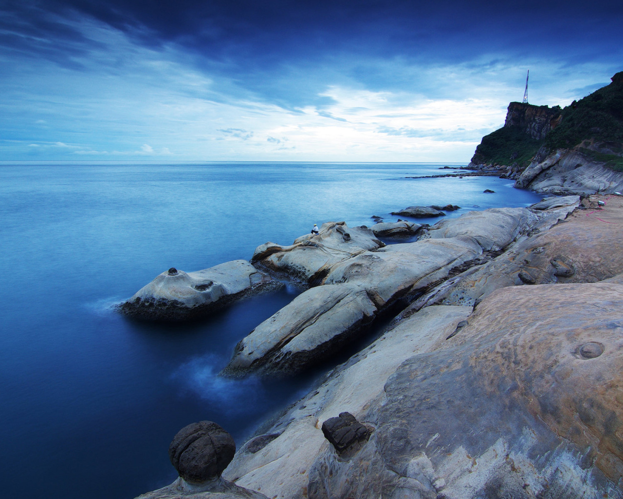 Каменный берег