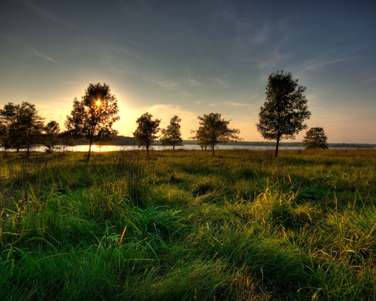 К речке по утру