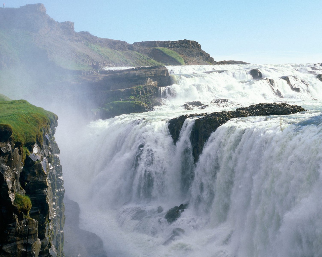 Золотой водопад Исландия