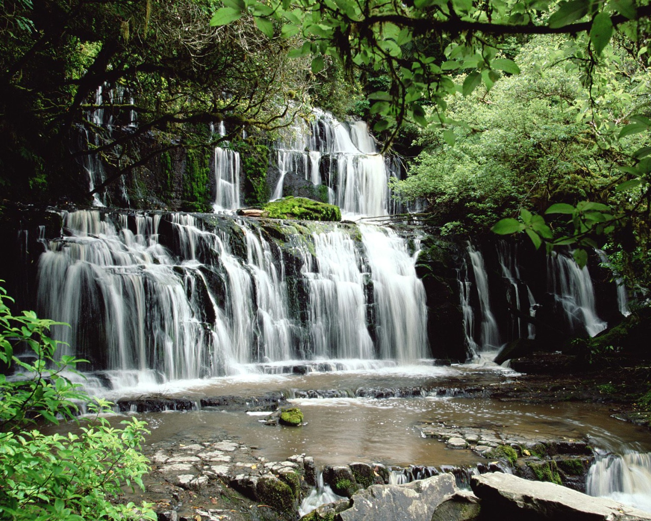 Водопады Parakaunui Новая Зеландия