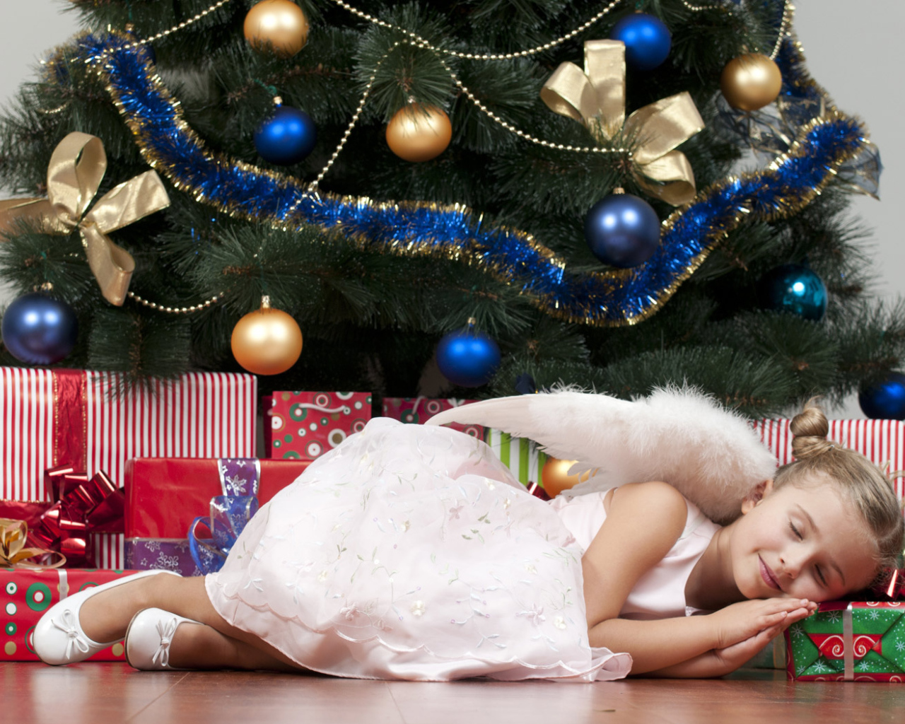 Уснувший ангелочек