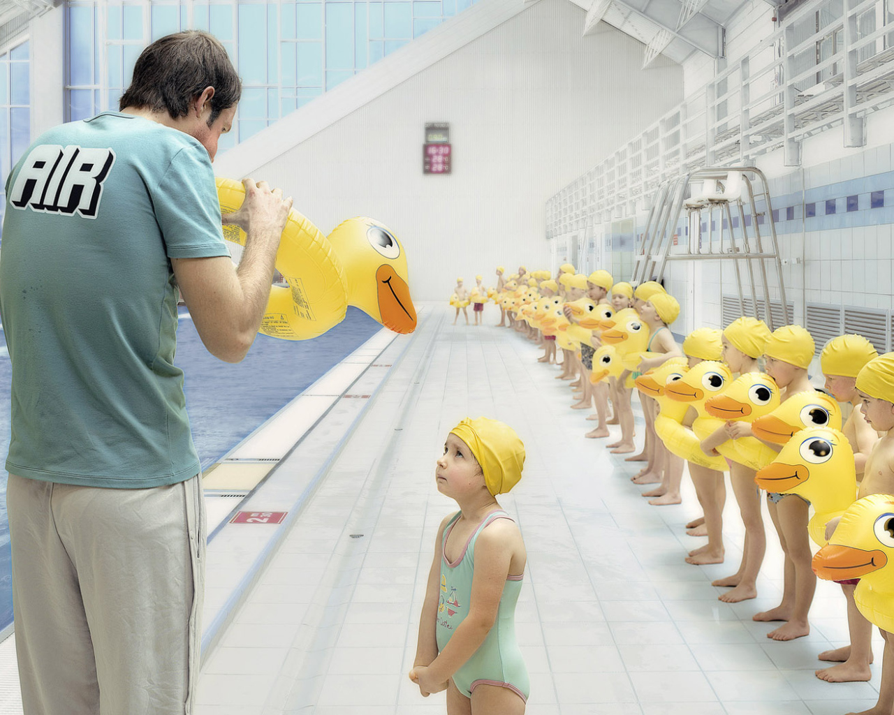 На уроке плавания