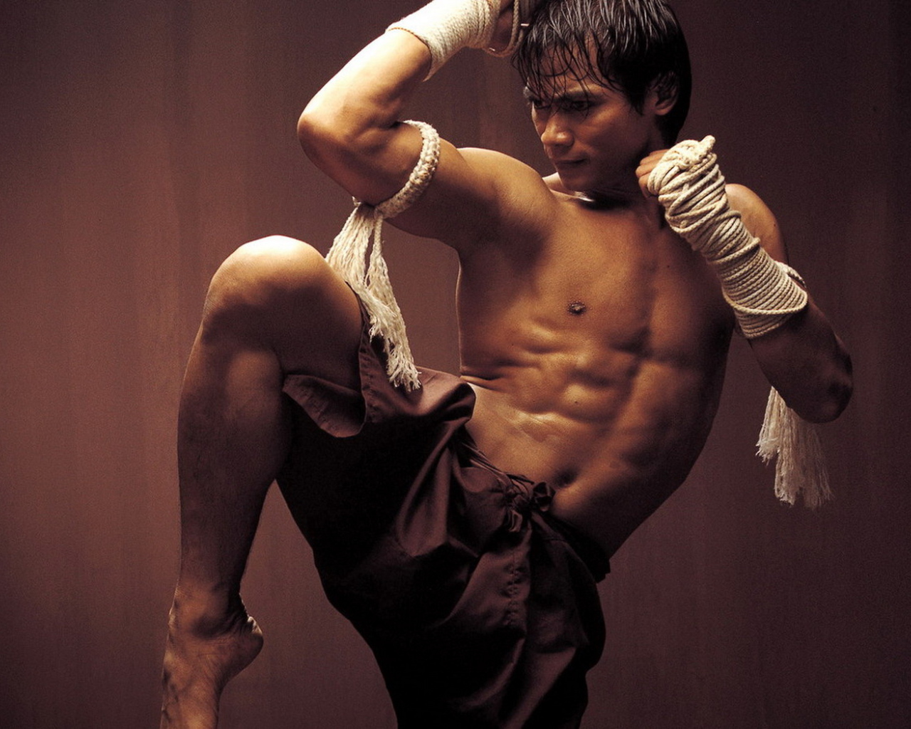 Oнг Бак, Tайский воин