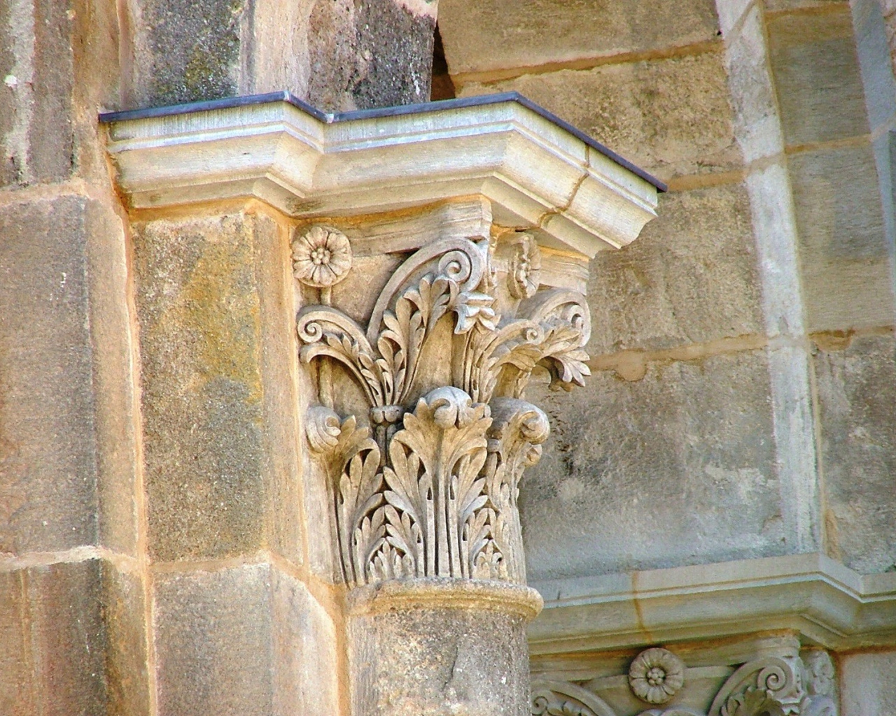 Колонна здания