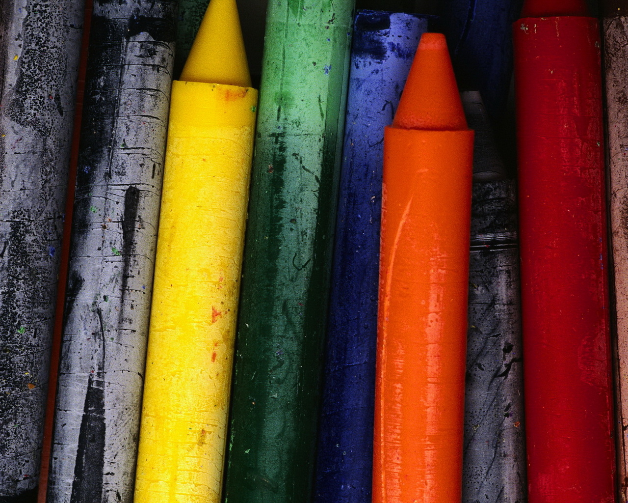 Разноцветные мелки