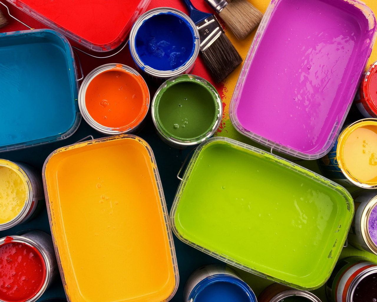 Разноцветные краски