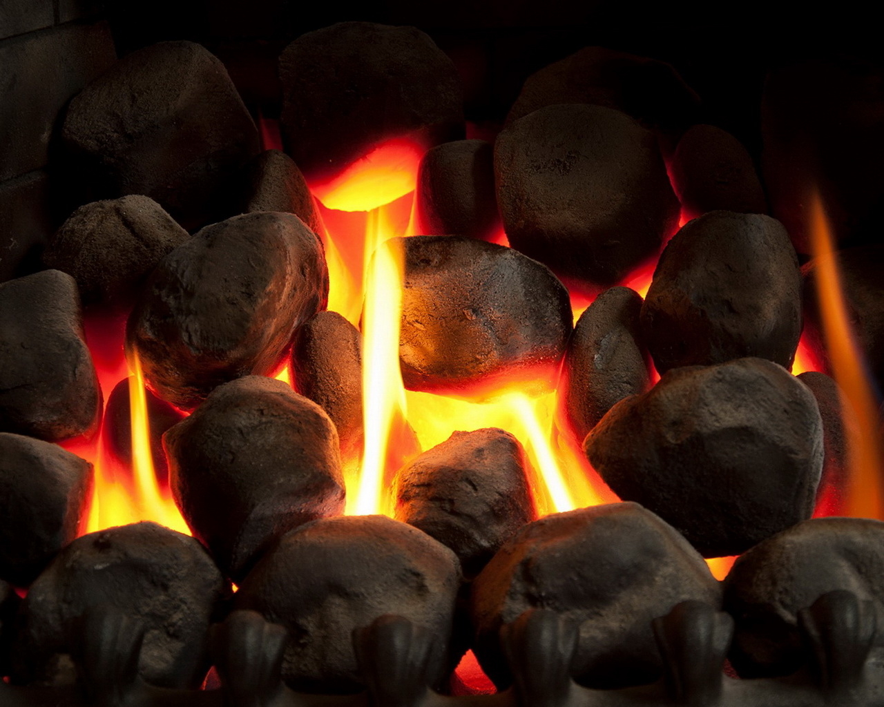 Камни и огонь