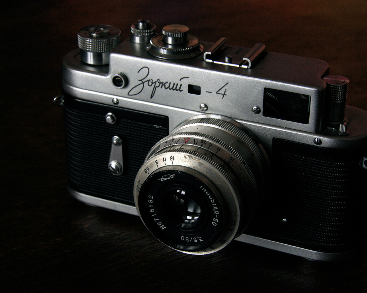 Старый фотоаппарат
