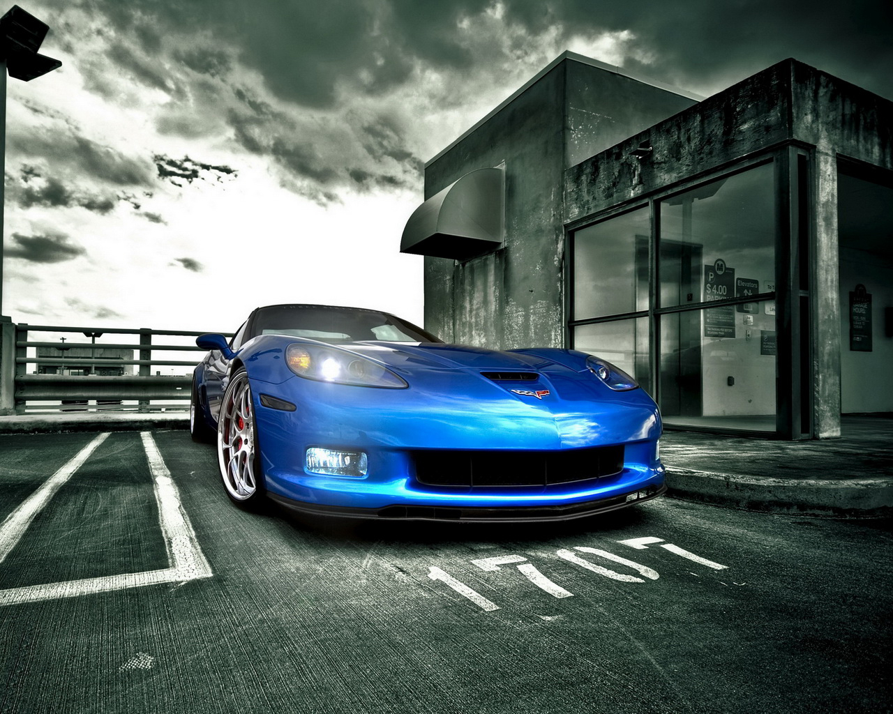 голубой Chevrolet-Corvette-Z06