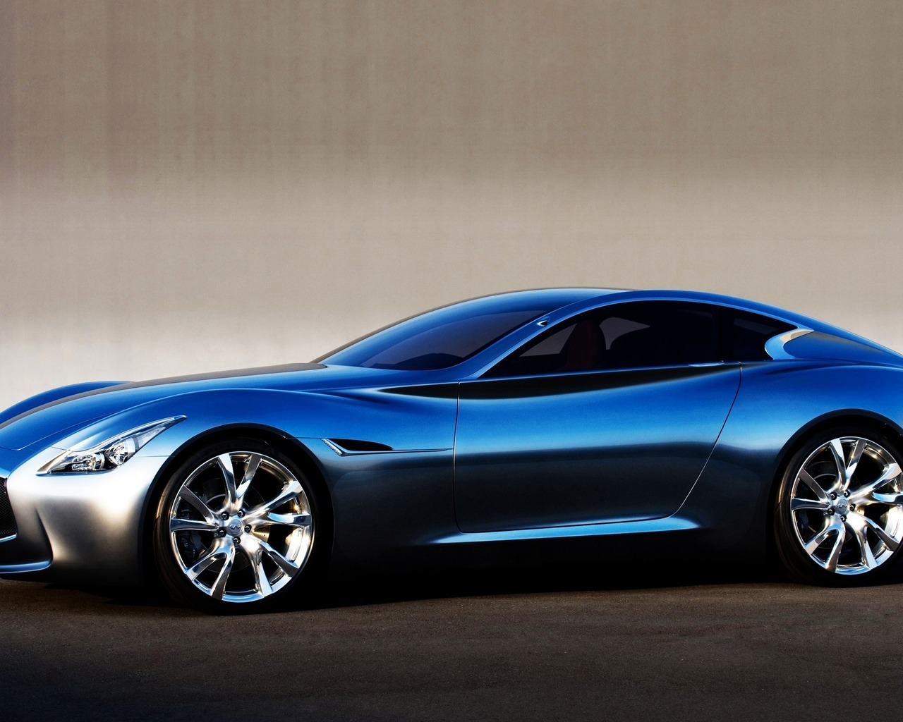 Infiniti Essence, Голубой Металик