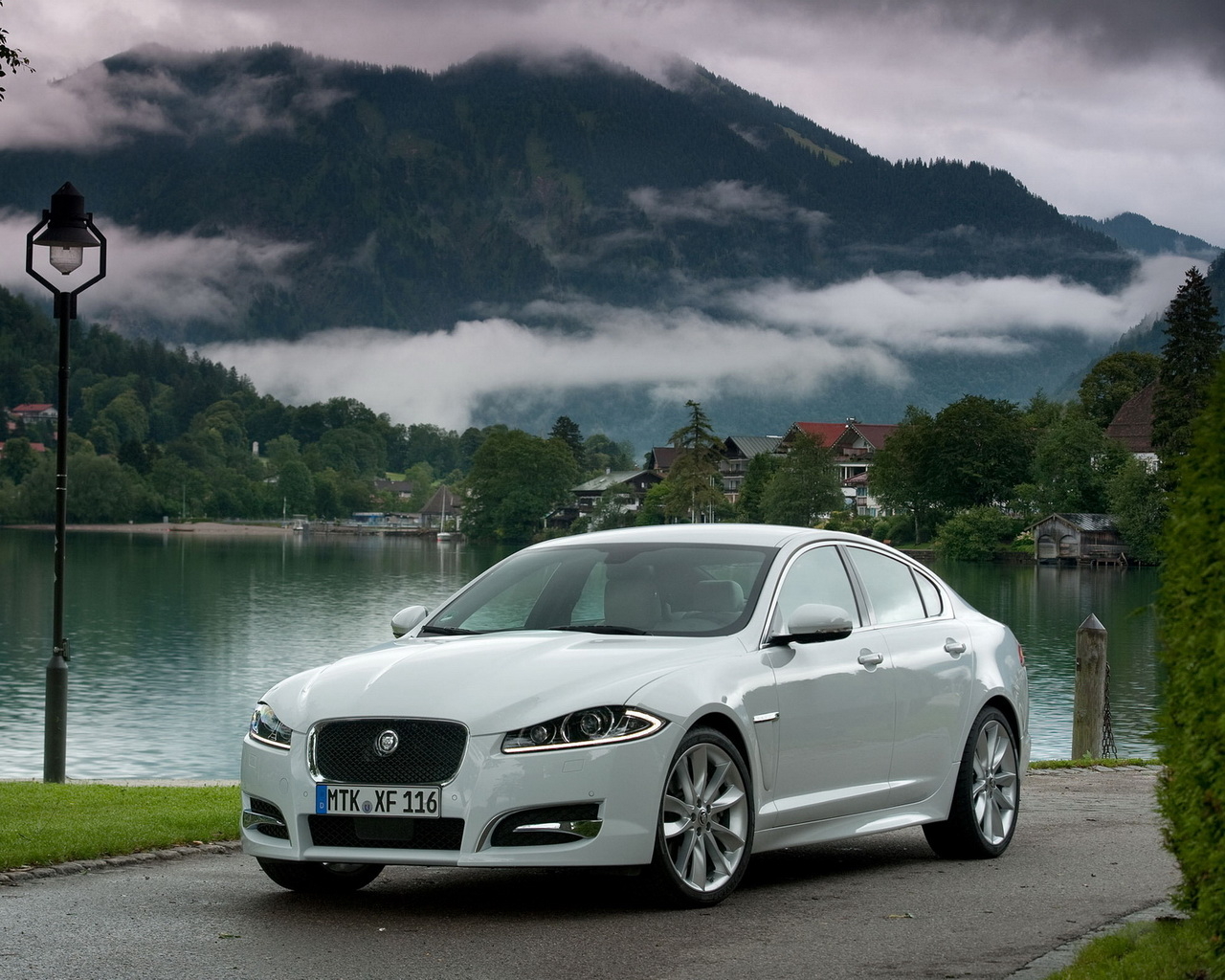 Jaguar-XF