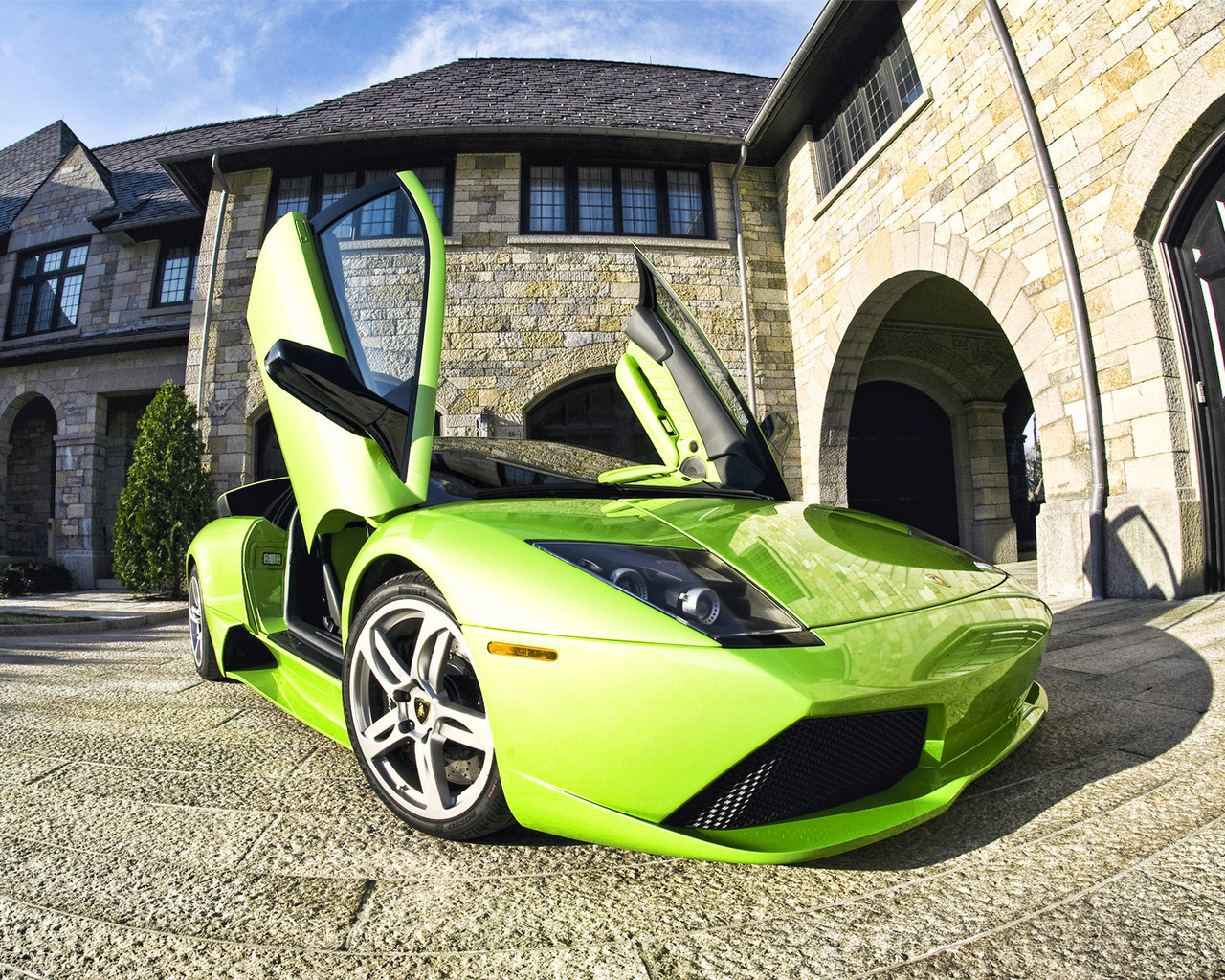 Lamborghini Murcielago, двери-крылья