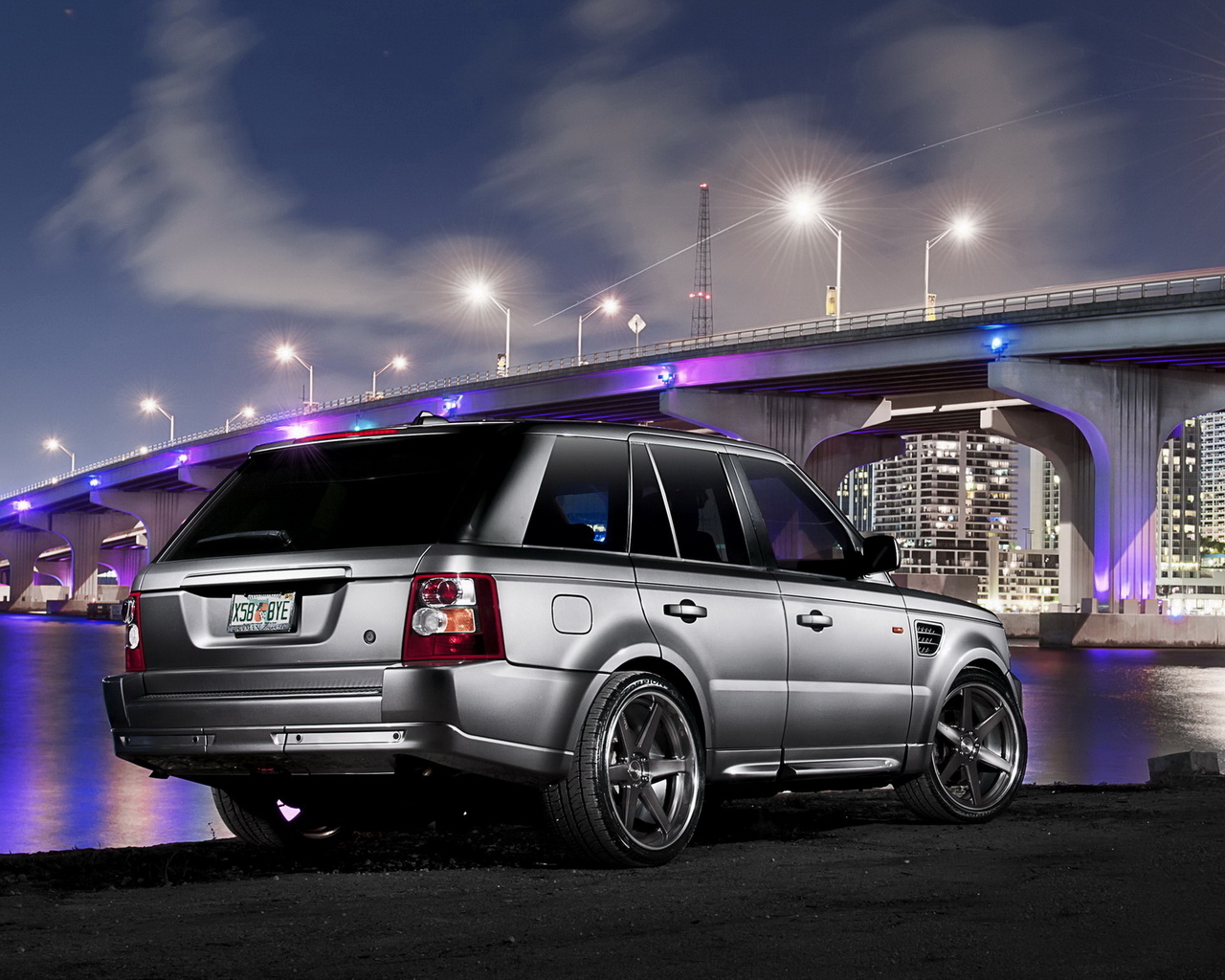 Land Rover - Range Rover Sport