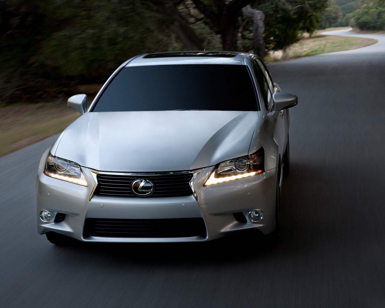 новый Lexus-GS 350