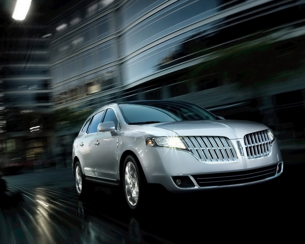 2011-Lincoln-MKT