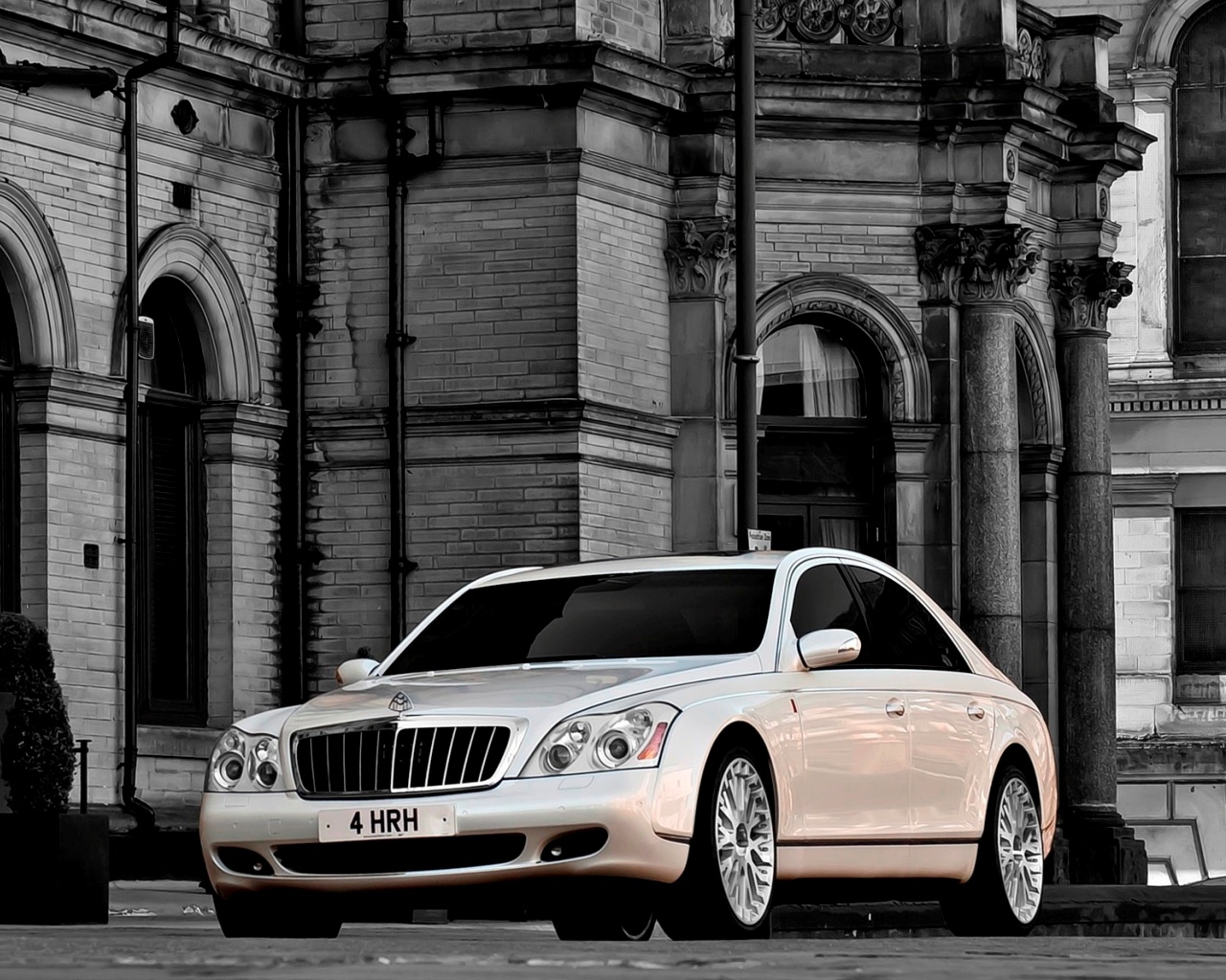 Wedding-Commemorative-Maybach-57