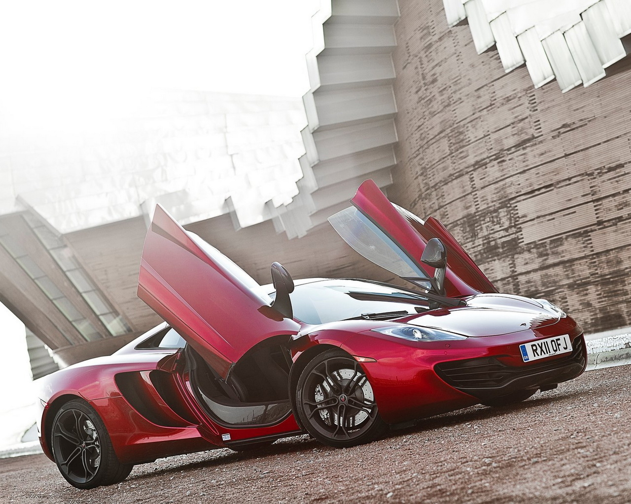 McLaren-MP4-12C