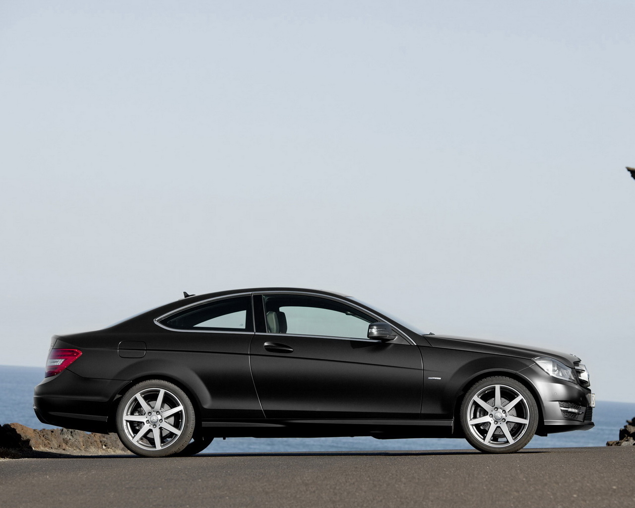 2012-Mercedes-Benz-C-Class