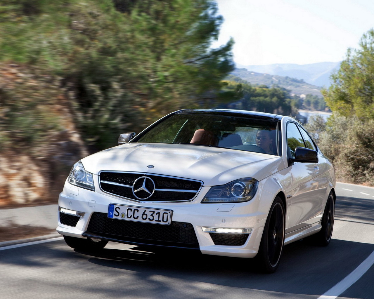 Mercedes-Benz-C63 AMG