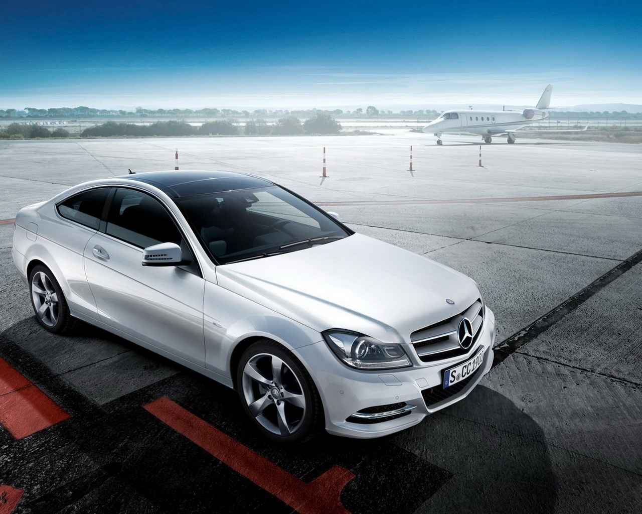 Mercedes-Benz-C63 AMG