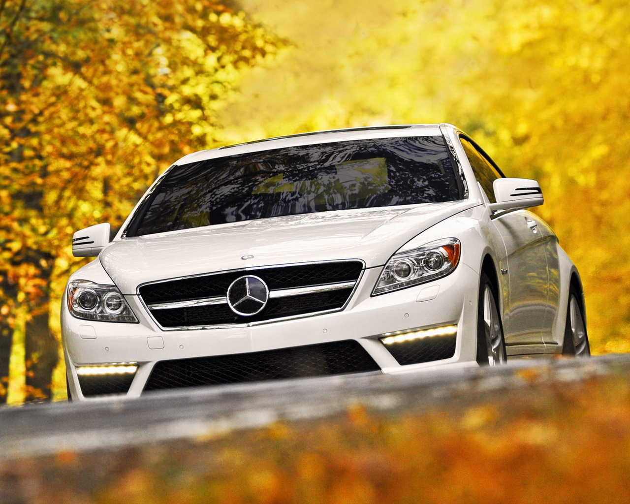 Mercedes-Benz-CL-63-AMG